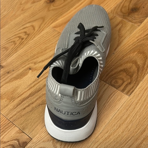 Nautica Men's Gray Casual Shoes very comfortable stylish worn once - Picture 9 of 14